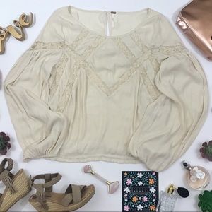 Free People• cream• puffy sleeve top
